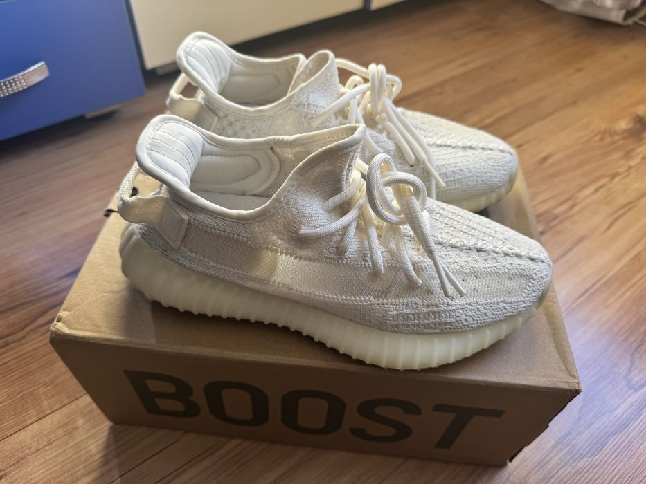 Yeezy Boost 350 V2 Bone