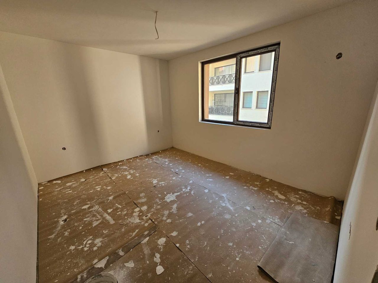 Продава се Двустаен апартамент в Велинград - 73 кв.м за 959 €/кв.м - Снимка #2