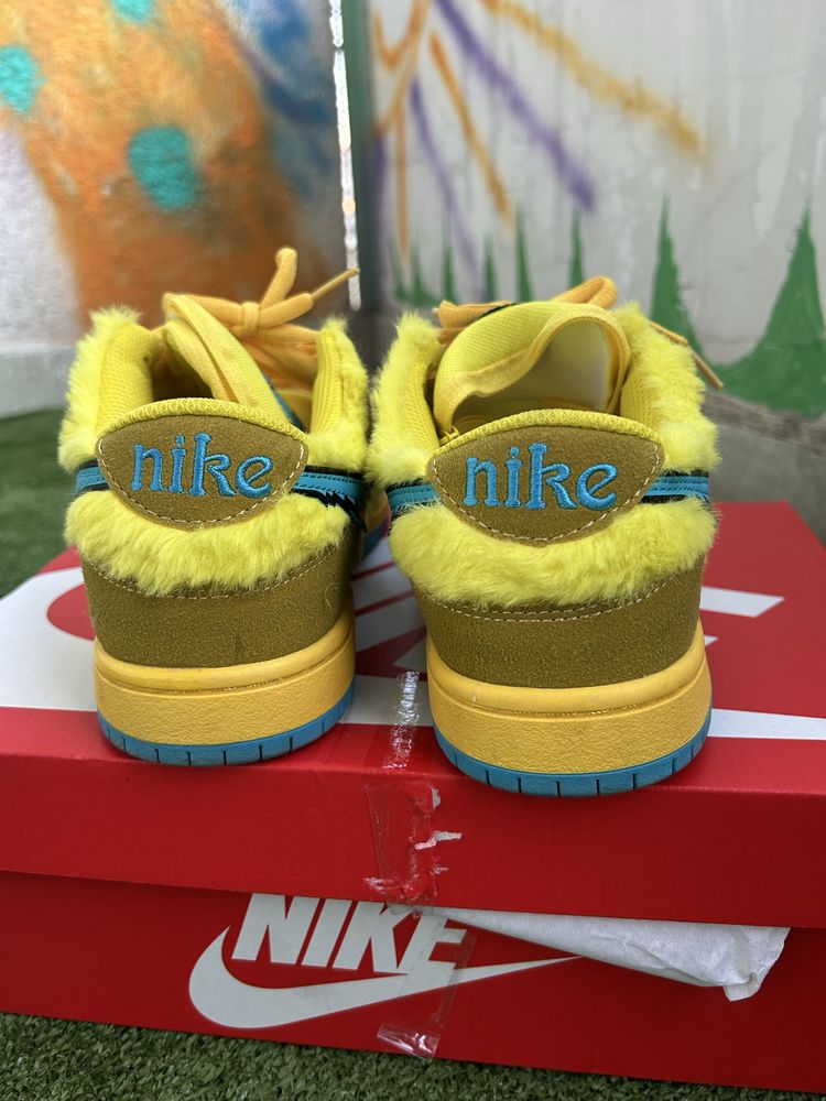 nike dunk yellow bear