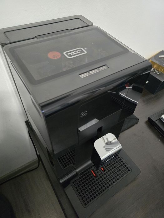 Espressor automat KRUPS Intuition EA873810, 3l, 1450W, garanție 2028