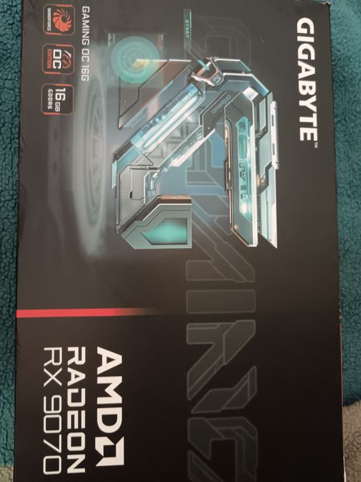 Vând PC Gaming sau Componente separat RX 9070
