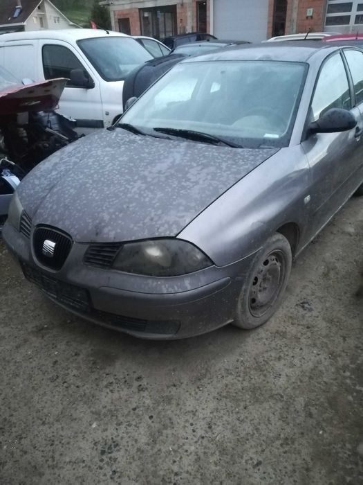 Dezmembrez/Piese Seat Cordoba 2004 Limuzina 1.4 Benzina