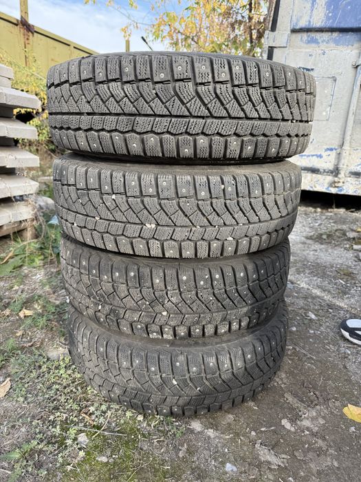 Продам идеальные шины 185/65R15
