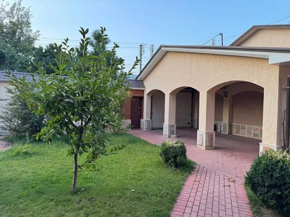 Сдам Евродом 3-соток на Центр Луначарском Санаторий Турон / id9038 /