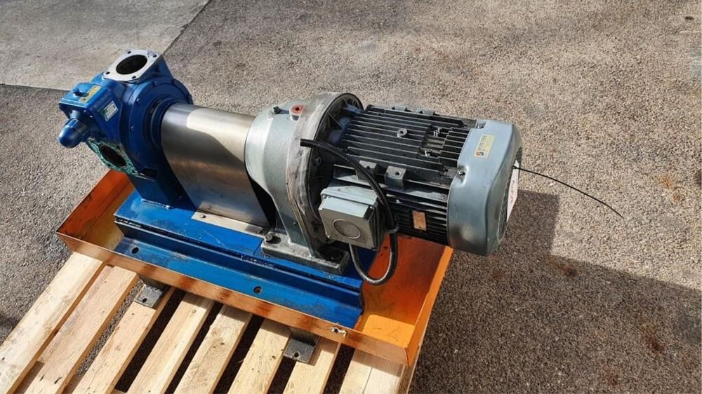 Pompa transfer uleiuri , combustibili 75mc/h Blackmer TXD