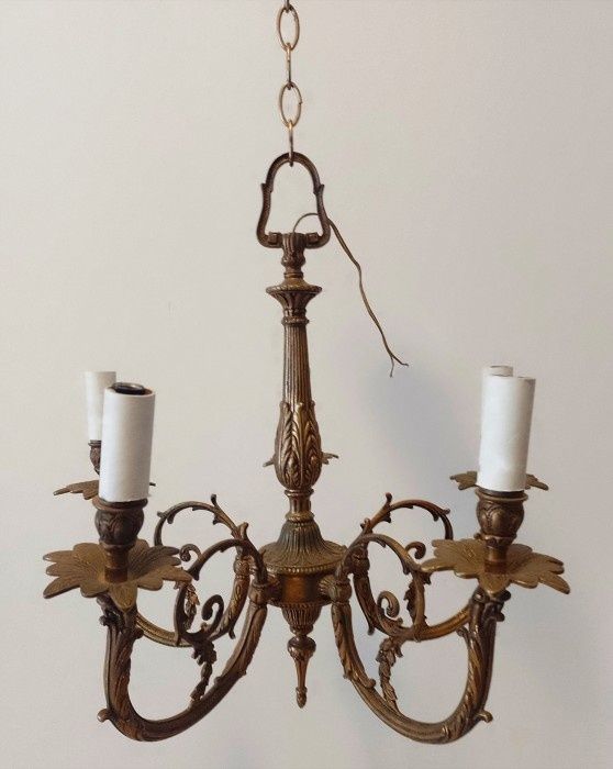Candelabru din bronz Empire cu 4 brațe ,piesa cu o lucrătură de o foar