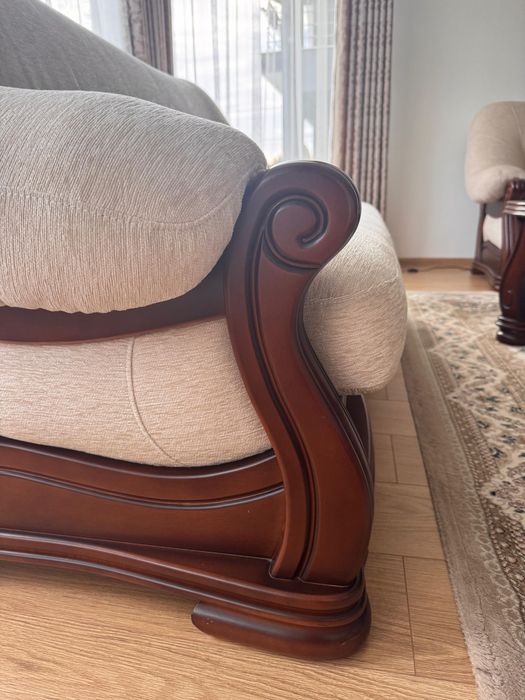 Set canapea + fotoliu + masa