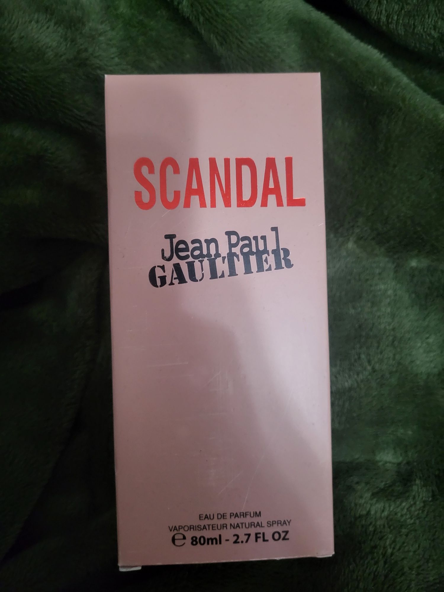 Vând parfum de lux Scandal 80 ml