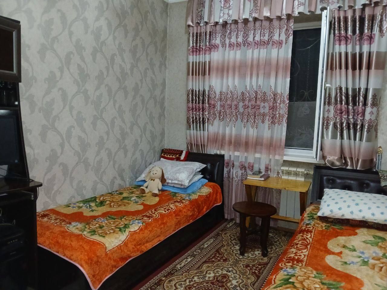 СРОЧНО!!! Продаётся 3-х комнатная квартира, на 1 этаже с мебелью!