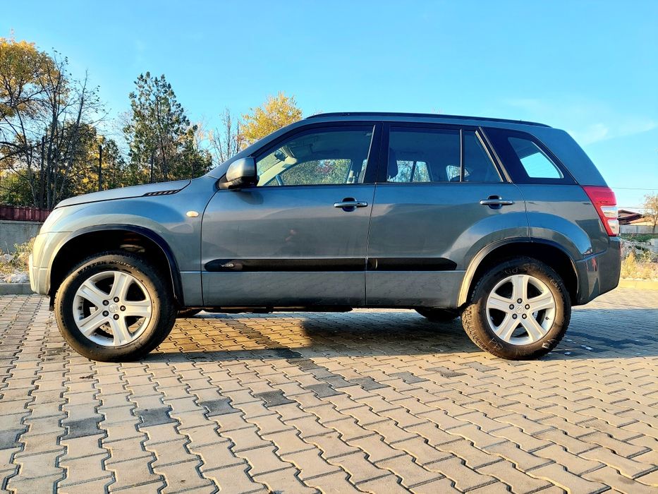 Suzuki Grand Vitara 2, motorizare 2l benzina!