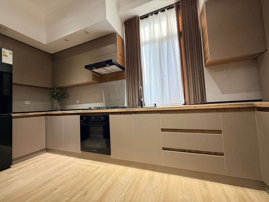 Parkent Plaza Продается 3 комнатная квартира ремонт ул.Махтумкули