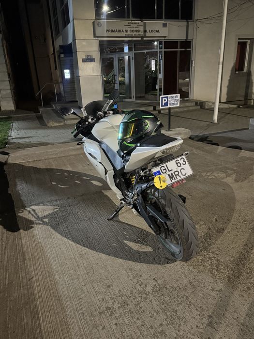 vand yzf r125 2009