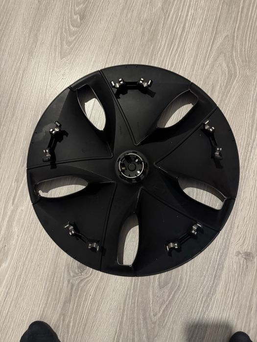 Capace Tesla pentru jante 18 Aero noi