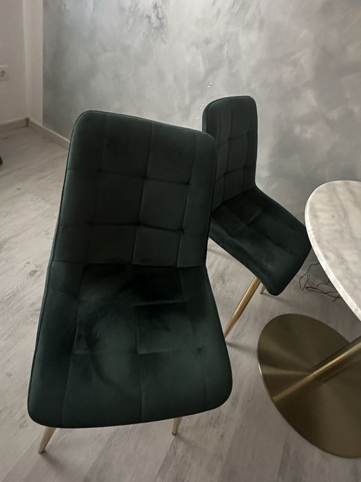 Masa rotunda de marmura