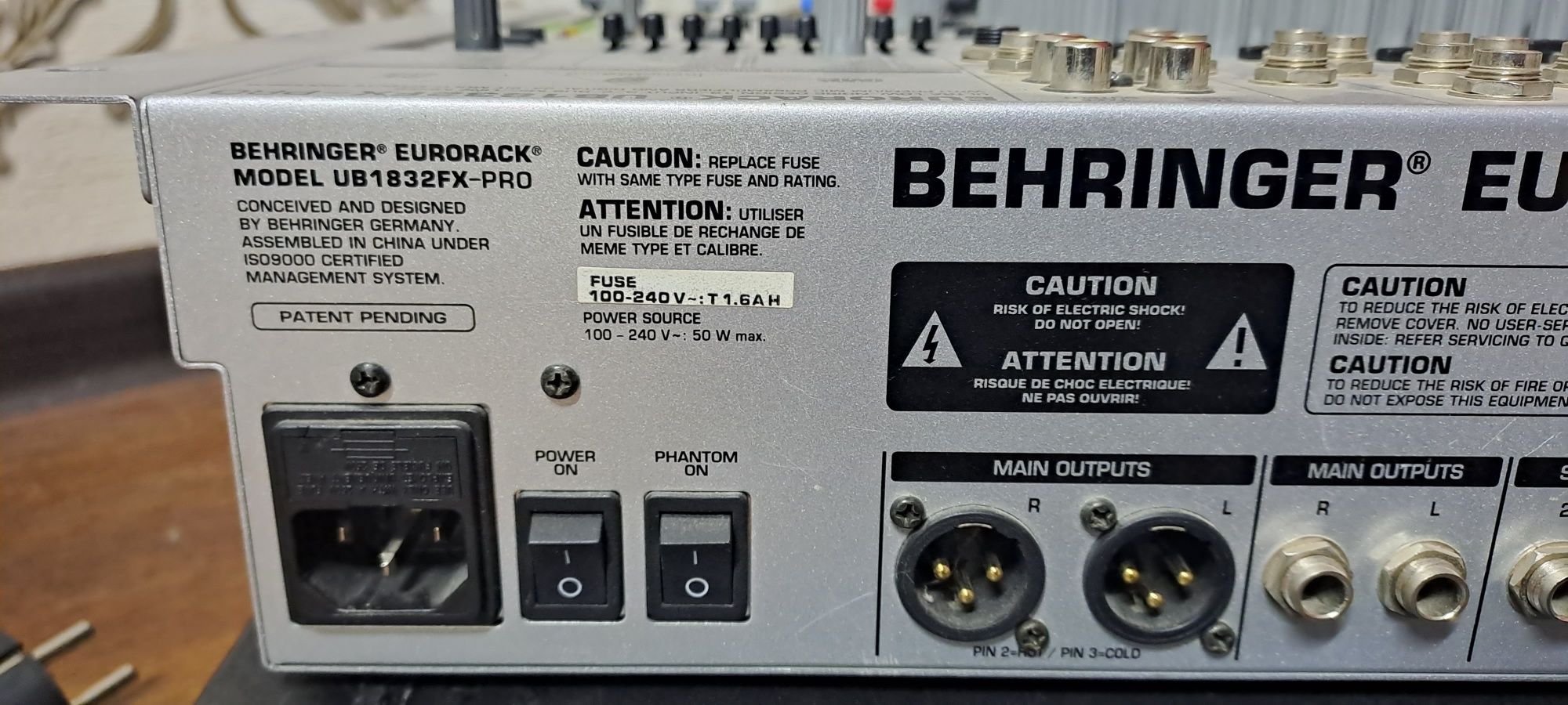 Behringer 1832-pro.mecci 2500.