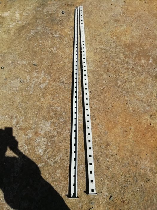 Продам стойки для стеллажей