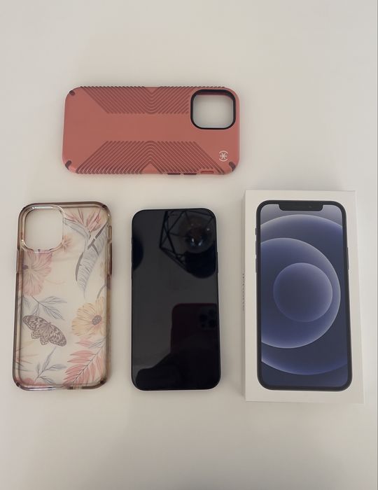 Apple iPhone 12 128GB в Перфектно състояние - Син