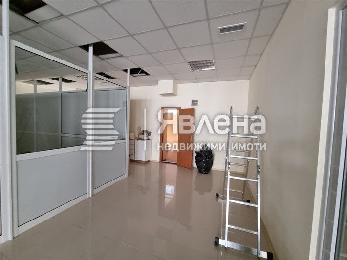Продава се Магазин в Велико Търново, Център - 232 кв.м за 927 €/кв.м - Снимка #2
