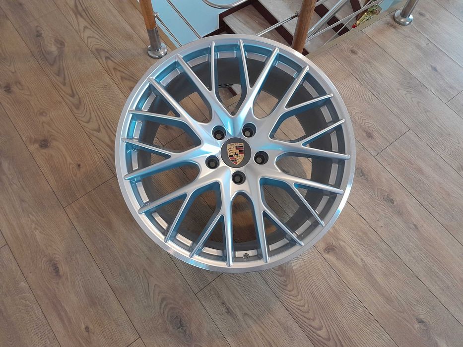 O janta de spate 21 toli originala porsche panamera cod 971601025K