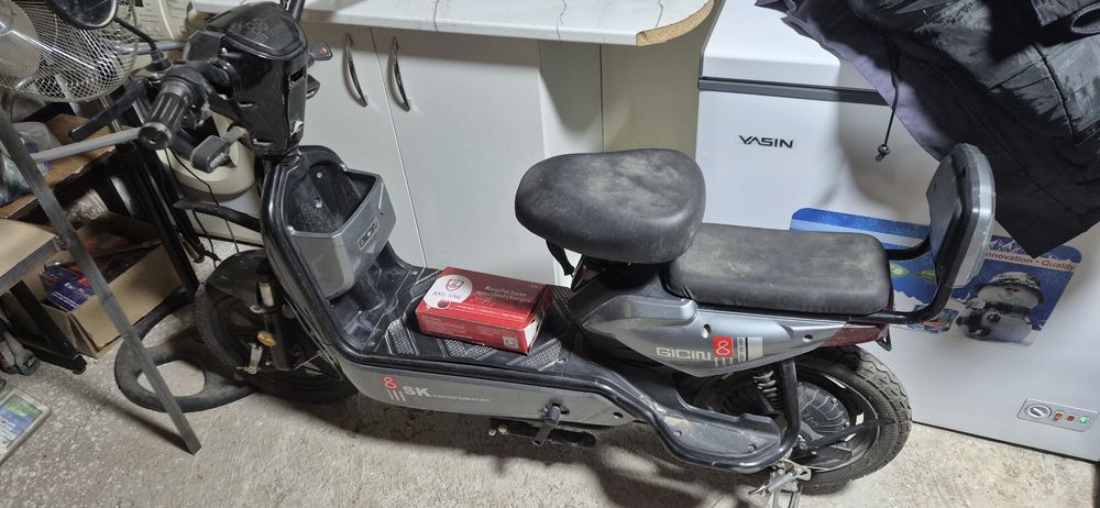 Электроскутер Sk8 Gicin