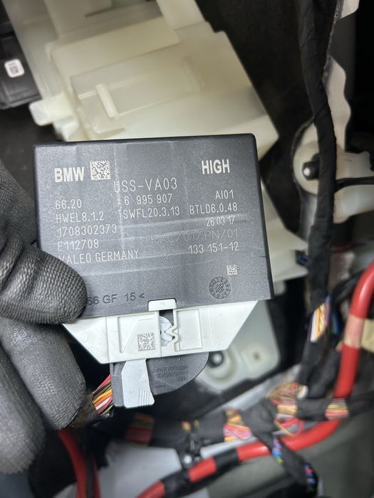 Modul senzori parcare BMW G30