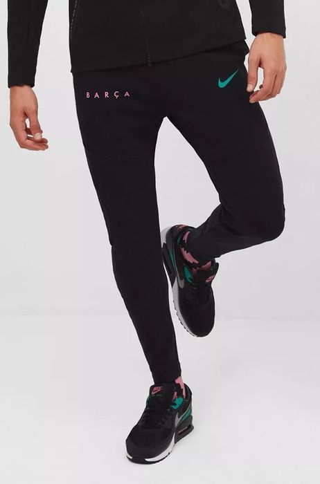 Nike Tech Fleece долнище L размер FC Barcelona 20/21