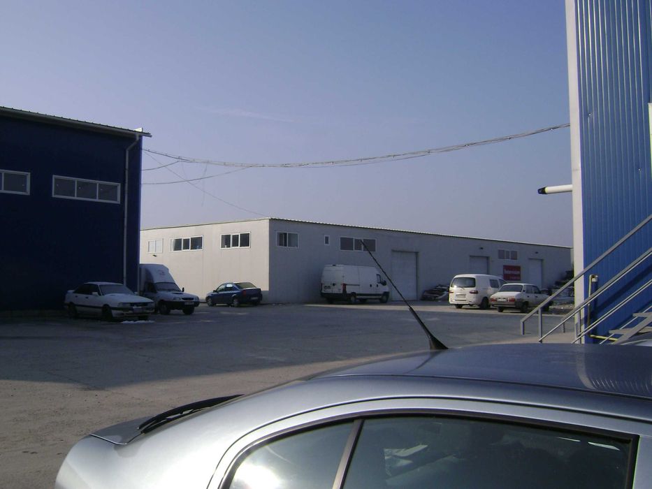 INCHIRIERE SPATIU depozit si birouri DN 65 zona Auchan Bradu 930mp H7m