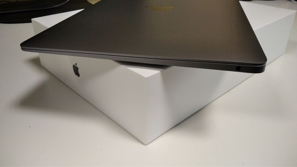 Ноутбук MacBook Air 13 m1 256gb