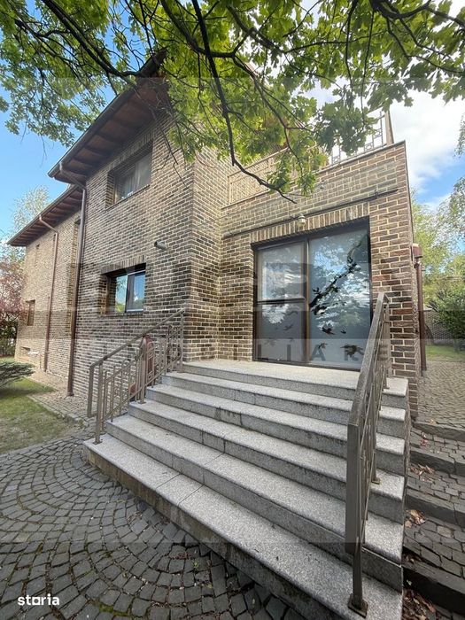 Casa exclusivista 310mp, teren 900mp, zona Faget