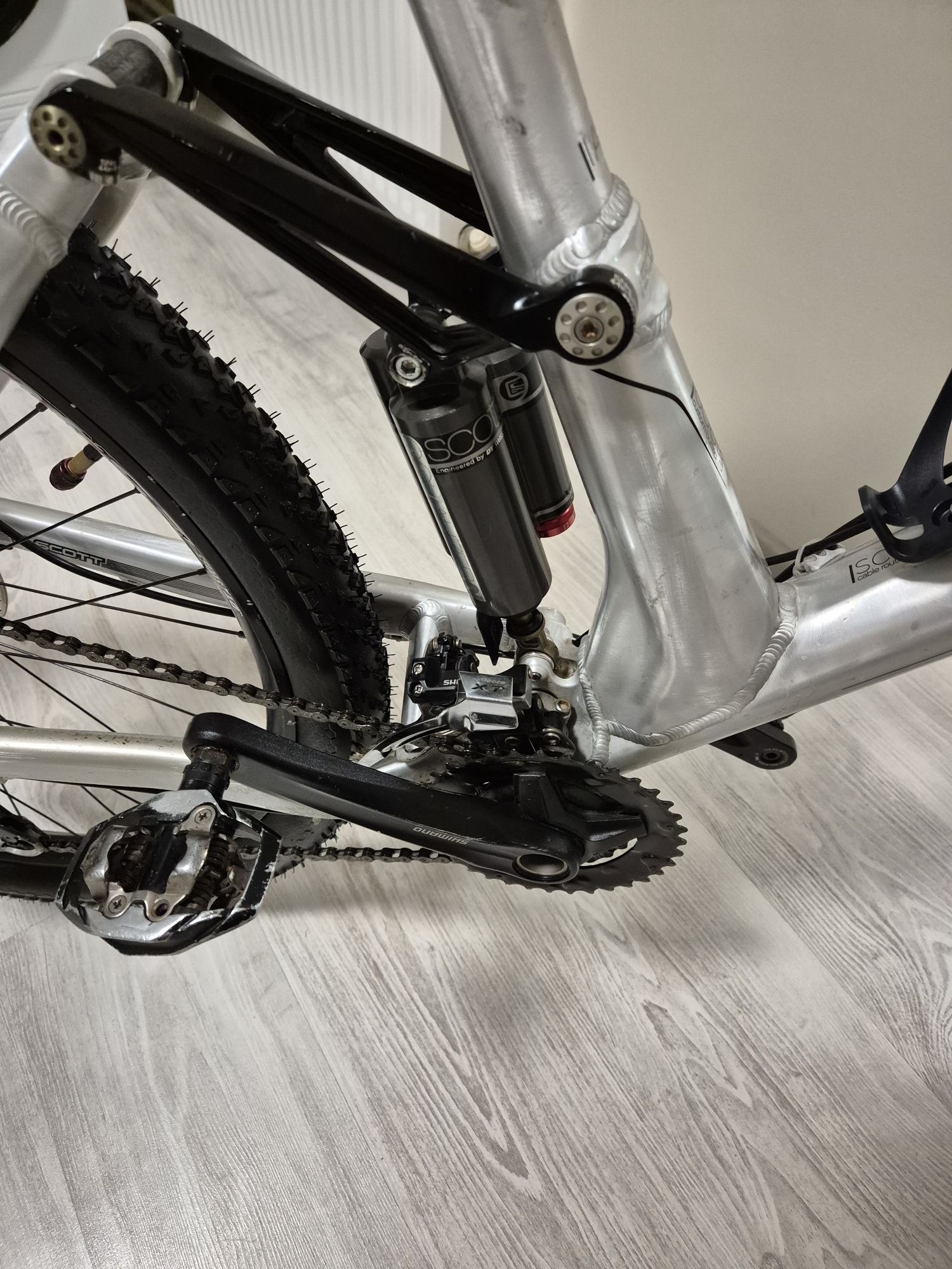 Bicicleta SCOTT GENIUS enduro,cursa 140 MARZZOCHI Boomber,XTR