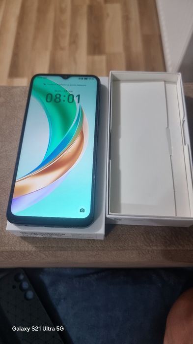 Vand schimb 3 telefoane acept schimb doar cu s 23 ultra