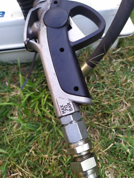 Комплект дигитален пистолет и автоматична макара за  ГСМ .