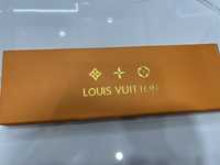 Louis Vuitton червена вратовръзка