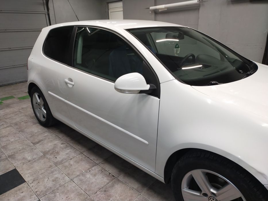 Folieri geamuri auto