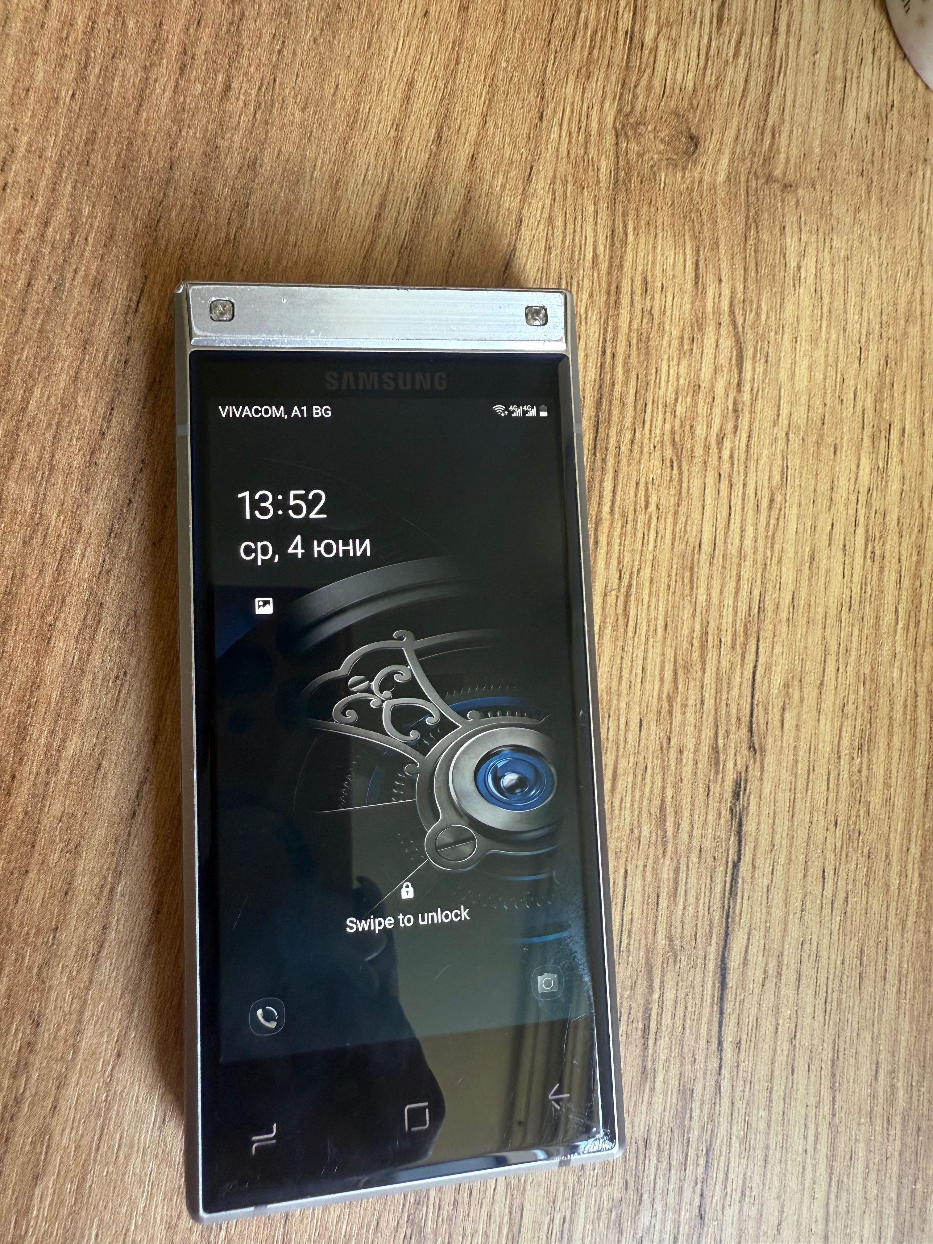 Samsung’s W2019 dual-screen luxury flip phone
