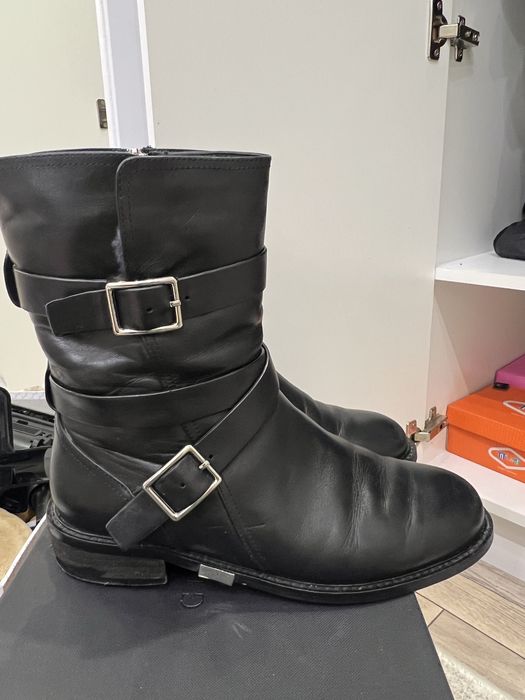 Продам зимний обувь женский