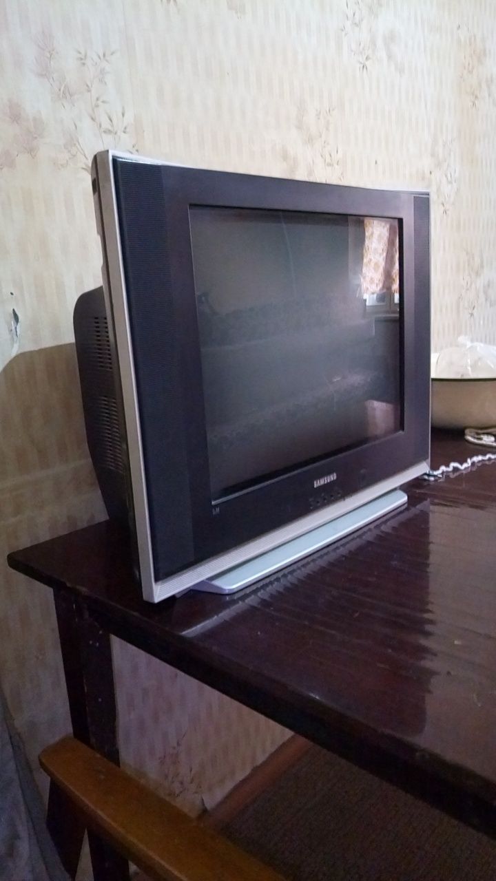 Телевизор рабочий