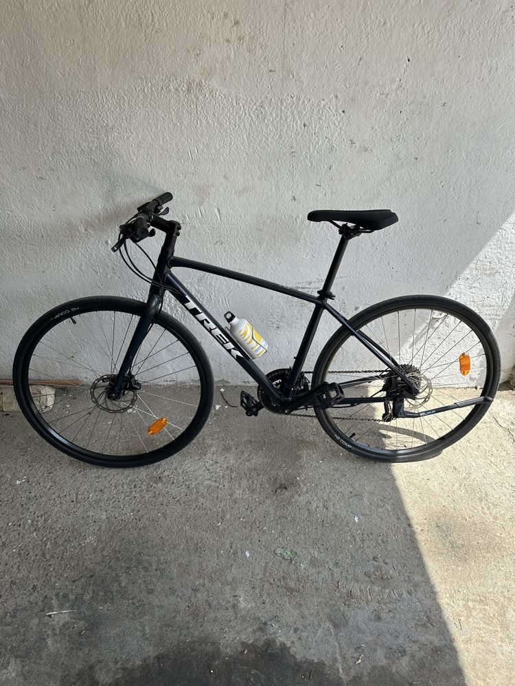 Bicicleta TREK FX 2 Disc Hybrid Bike 2023 M (cube ktm)