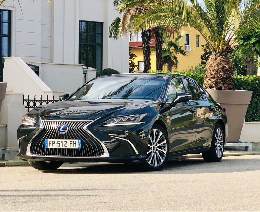 LEXUS ES 300h Hybrid