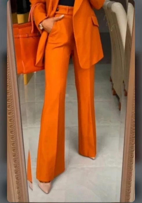 Warehouse Pantaloni evazați eleganți portocaliu