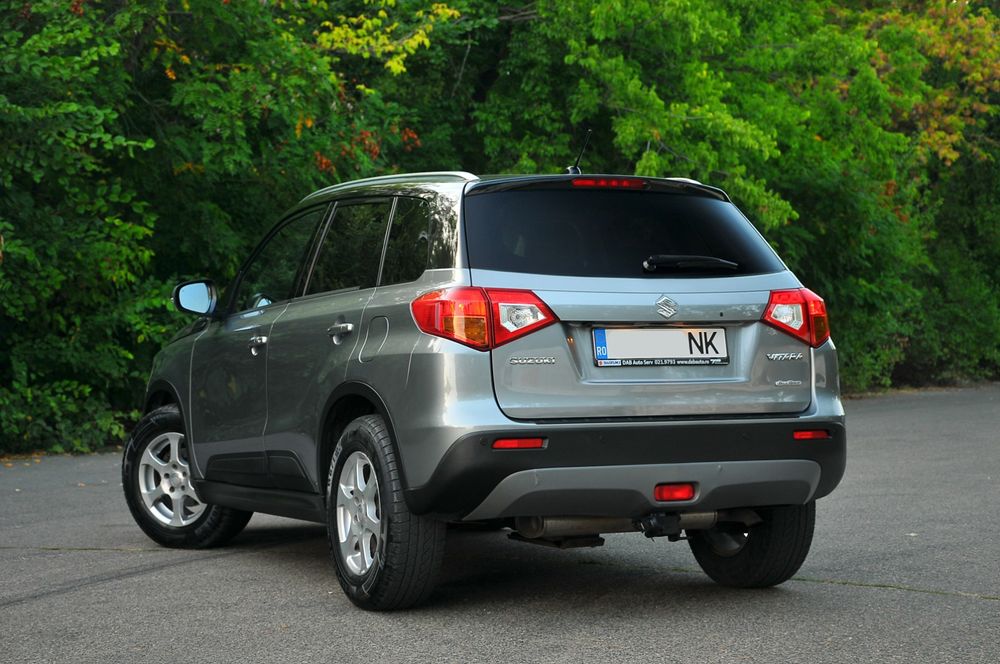 Suzuki vitara model 2019 *1.4 i 140cp *Automat *4x4* 85000km *13999eur