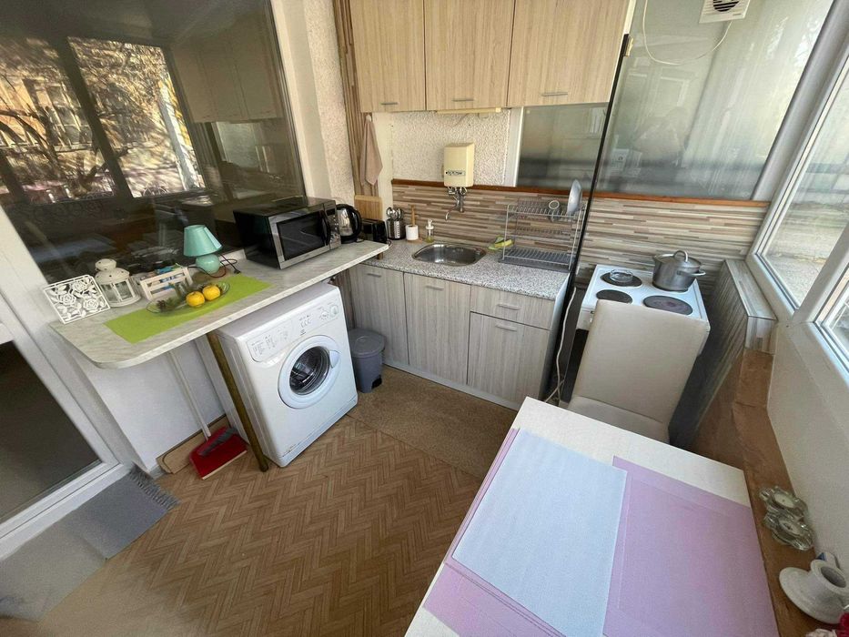 Дава се под наем Двустаен апартамент в Бургас, Възраждане - 52 кв.м за 255 € - Снимка #10