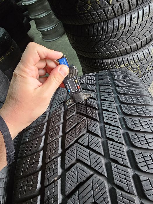 4 anvelope iarna 2x275 45 20 2x305 40 20 Pirelli Scorpion 6.5mm