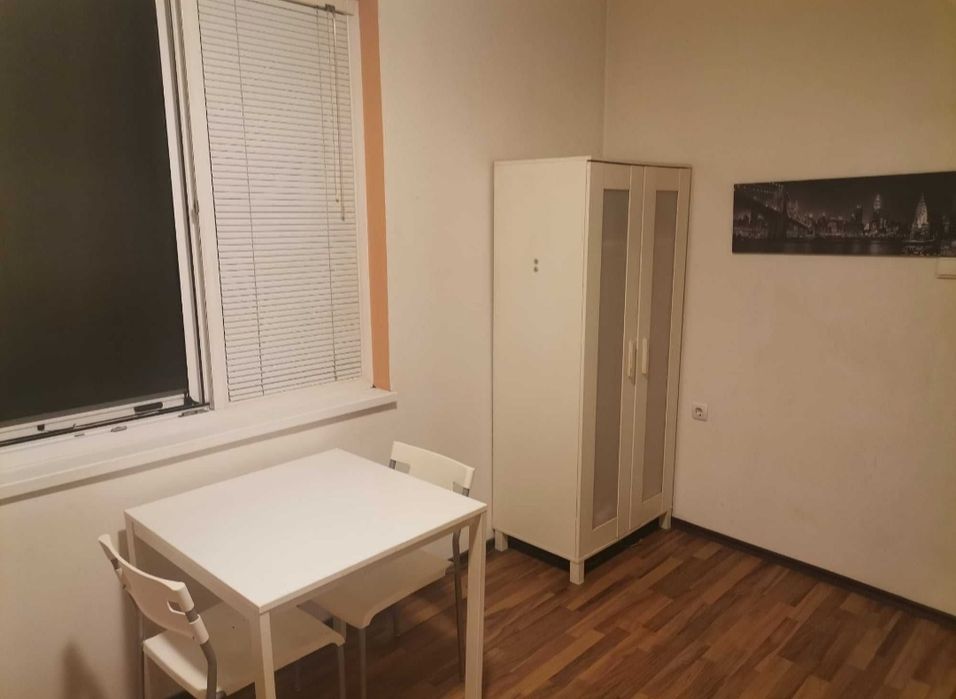 Дава се под наем  в София, Център - 15 кв.м за 168.3 € - Снимка #1