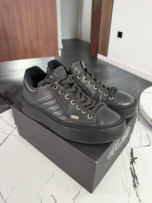 Обувки Cesare Paciotti