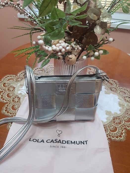 Дамска чанта на Lola Casademunt