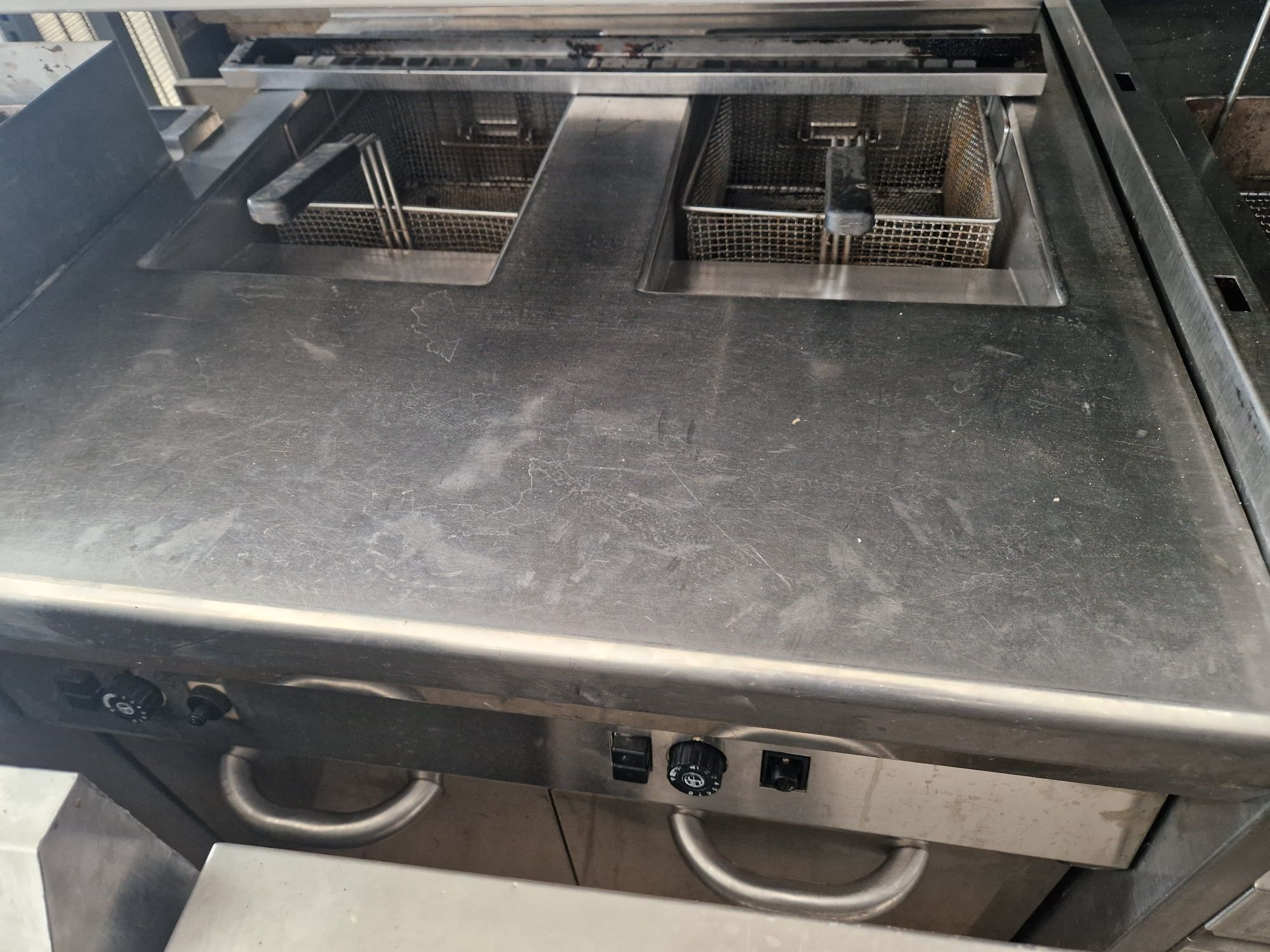 Friteuza dubla de putere,  inox și robinet, gaz sau la 380v