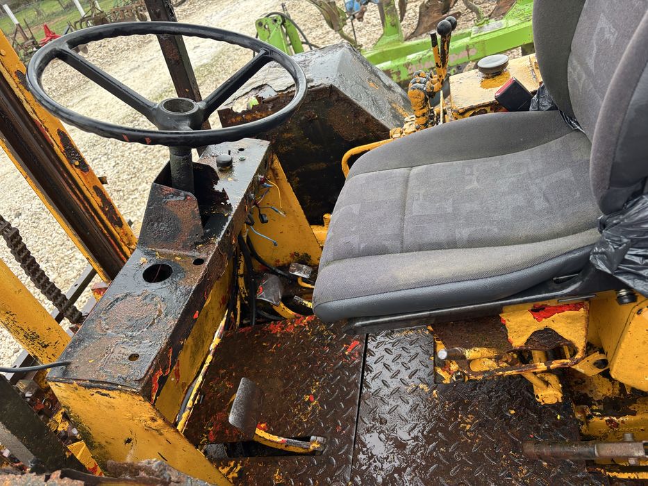 Motostivuitor manitou 2,5 tone