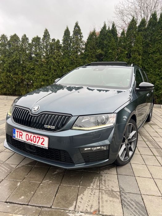Skoda Octavia Skoda Octavia 3 VRS 4x4 Webasto/Distronic/Panoramic/Canton/Navi/Euro6