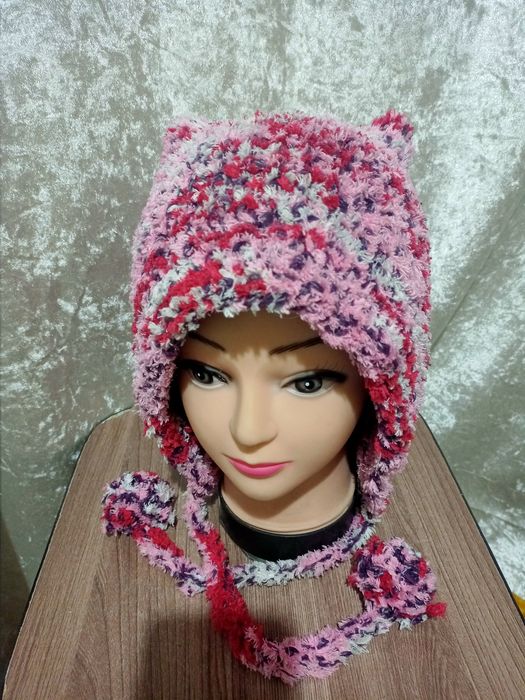 Модные шапочки,ручная работа.